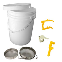 Load image into Gallery viewer, Beekeeping Tools Kit 5 Pcs - Honey Bee Hive Beekeeper Pail Pack