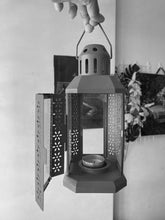 Load image into Gallery viewer, 10 Pack of Dark Grey Metal Miners Lantern Summer Wedding Home Party Room Balconey Deck Decoration 21cm Tealight Candle
