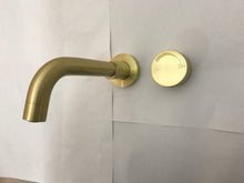 Load image into Gallery viewer, 2020 shower Bath Burnished rose gold Gold Progressive Brass wall mixer tap faucet
