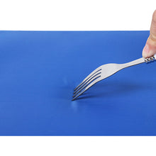 Load image into Gallery viewer, 90x50 Pet Cooling Mat Gel Mats Bed Cool Pad Puppy Cat Non-Toxic Beds Summer Pads
